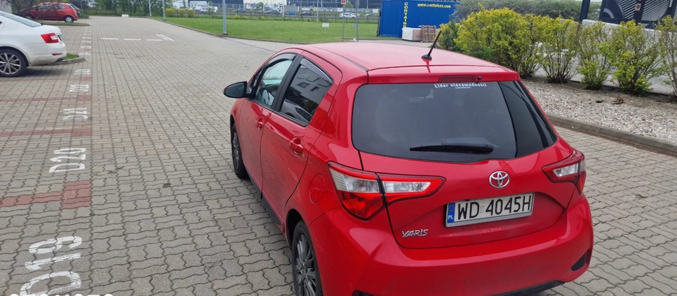 Toyota Yaris cena 51500 przebieg: 71500, rok produkcji 2017 z Warszawa małe 56